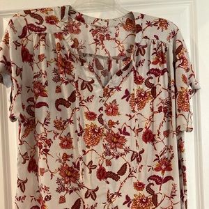 Caslon blouse from Nordstrom.  Worn once.  Size 1X.